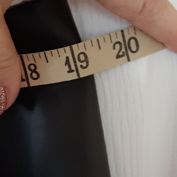 NWT Faux Leather Cargo Pants Distressed Patina - Picture 13 of 13